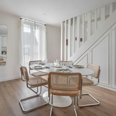 Pour 5 - Proche Marche Et Commerces